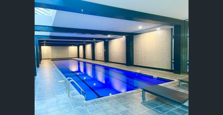 Stylish Studio with Parking in Prestigious Pyrmont - Photo 2