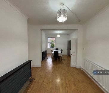 3 bedroom terraced house to rent - Photo 1