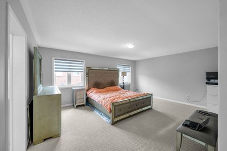 For Lease - 2554 Stallion Drive, Oshawa, Ontario - Photo 5