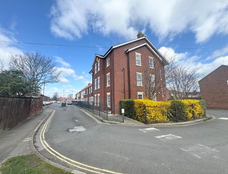 2 bedroom flat to rent - Photo 2