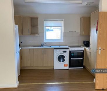 2 bedroom flat to rent - Photo 5