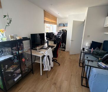 1 Bed Flat, Kings Cross Road, WC1X - Photo 1