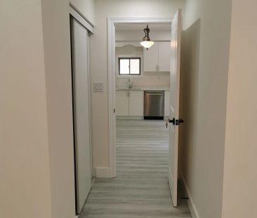 Detached Home For Lease | N9254535 - Photo 5