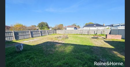 4-Bedroom Home in Good Location! - Photo 2