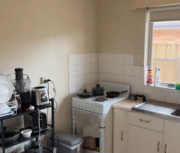 Low-Maintenance Living in Prime Clearview Location - Photo 6