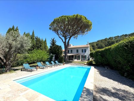 Location Maison 5 pièces 170m² CASSIS 13260 - Photo 2
