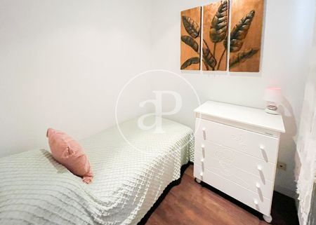 Apartment for rent in Sagrada Família - Photo 2