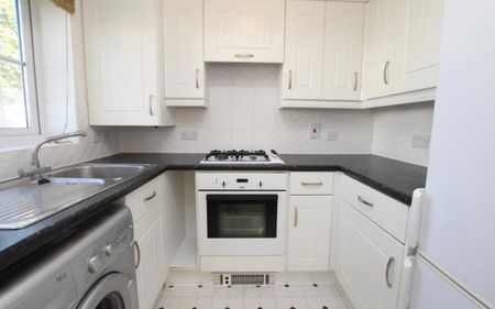 A fantastic 2 bedroom ground floor flat in Filton. Offered on an unfurnished basis (with white goods), available in February. - Photo 4