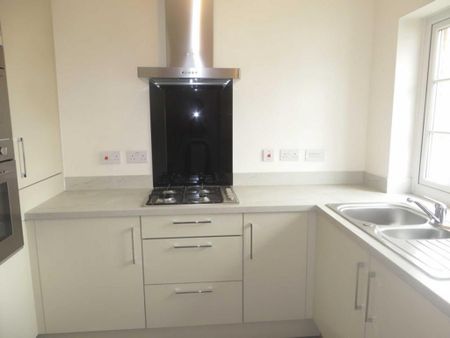 2 bedroom terraced house to rent - Photo 4