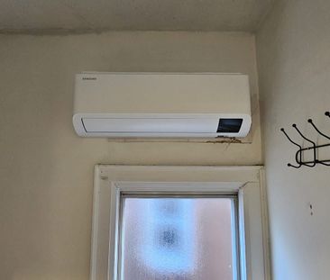 For Lease - 72 eleventh Street, Toronto, Ontario - Photo 2