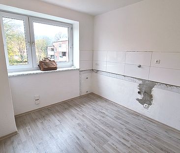 Charmante 4,5 Zimmer mit Balkon in Familienfreundlicher Umgebung - Photo 2