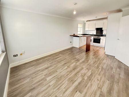 Station Road, Harlow - Photo 2