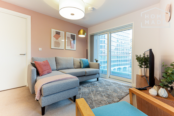 1 bedroom flat to rent - Photo 1