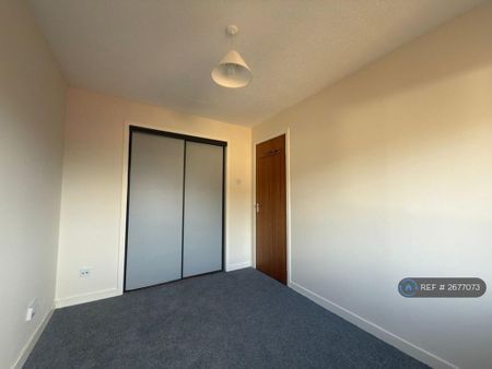 2 bedroom semi-detached house to rent - Photo 3