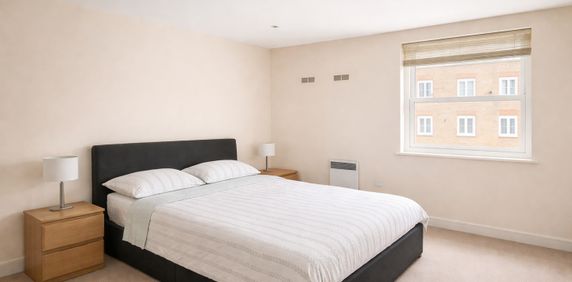 2 Bed Flat, Ashburnham Place, SE10 - Photo 2