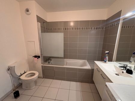 Location Appartement 2 pièces 41m² - Photo 4