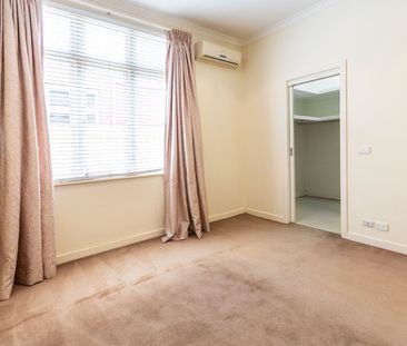 Thinking of selling? Contact our agent - Photo 5