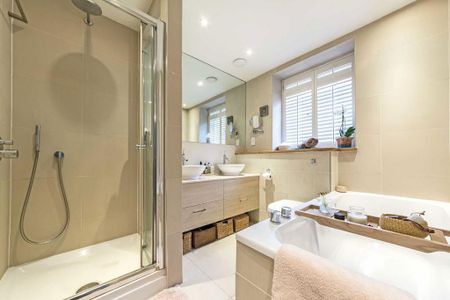 4 bedroom flat to rent - Photo 5