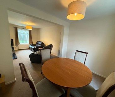 2 bedroom semi-detached house to rent - Photo 5