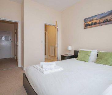 2 bedroom apartment to rent - Photo 5