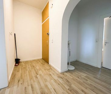großzügige 2 Zimmer Wohnung mit Balkon – WG - geeignet - Foto 1