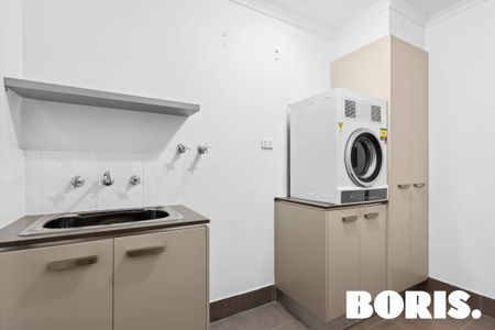 4/31 Tallara Parkway, Narrabundah ACT 2604 - Townhouse For Rent | Domain - Photo 3