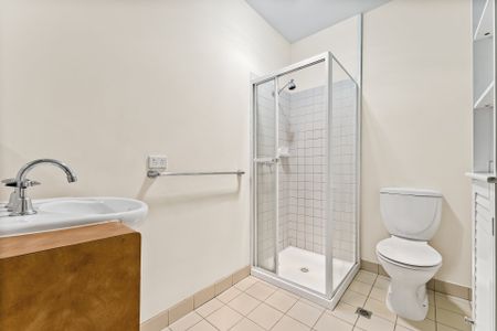 Fully Furnished Gem with Parking — City Living Made Easy - Photo 5