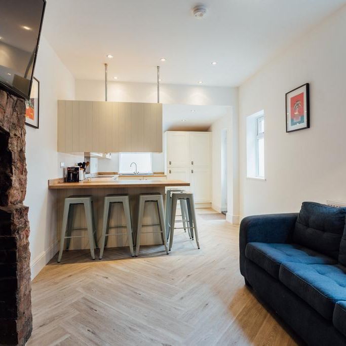 5 bedroom house to rent - Photo 1