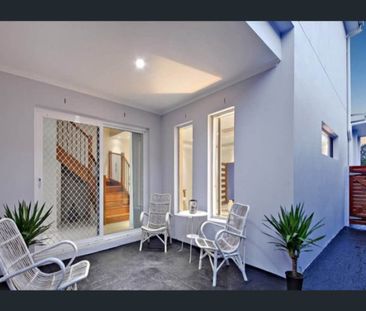 Well maintained 4 bedroom Duplex For Lease at Narwee - Photo 5