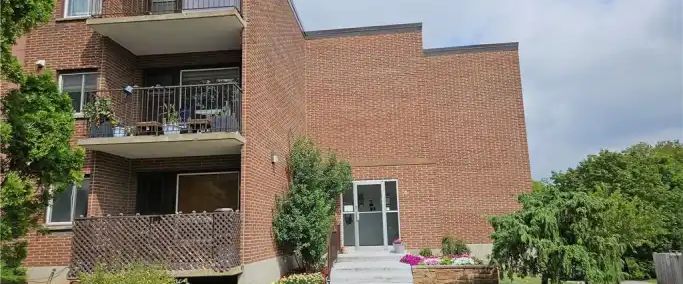 4 AVALON Place Unit# 102 | 4 AVALON Place Unit# 102, Kitchener - Photo 1