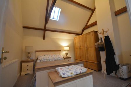 2 bedroom barn conversion to rent - Photo 4