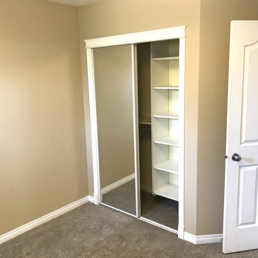 4 Bedroom House For Rent In Blackmud Creek: Dog Friendly - Photo 1