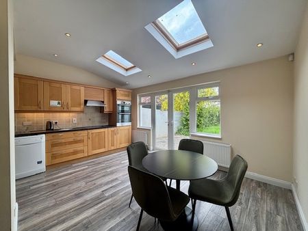 Stanford Green, Walkinstown, Dublin 12 (Double room) - Photo 3