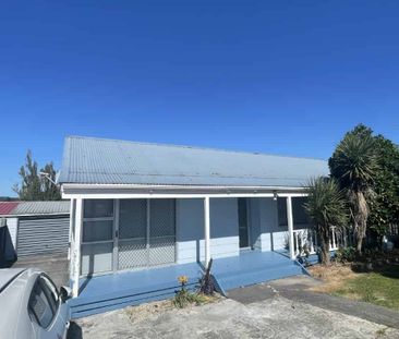 Nicely reno’d - Photo 3