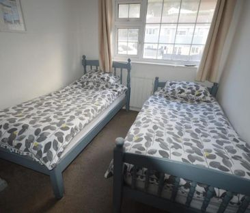 3 bedroom house to rent - Photo 3
