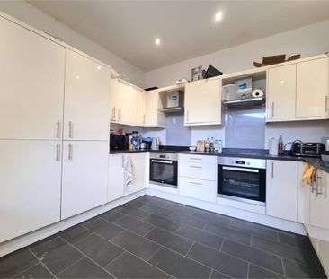 Room 6, 35 Mill Road, Cambridge - Photo 4
