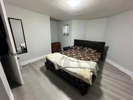 For Lease - 73 Snow Leopard Court, Brampton, Ontario - Photo 2