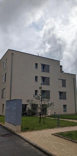 Appartement - T1BIS POUR SENIORS - CEYZERIAT - Photo 1