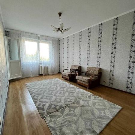 Apartament cu 3 camere/2 Bai de inchiriat-zona Gorjului - Photo 1