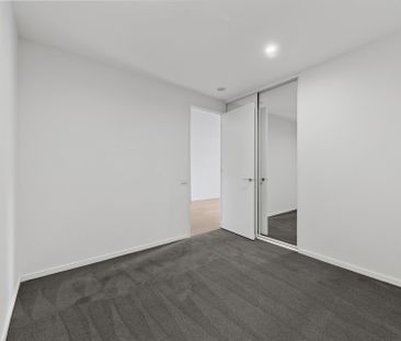 Modern 2-Bedroom Apartment with Private Terrace - Photo 5