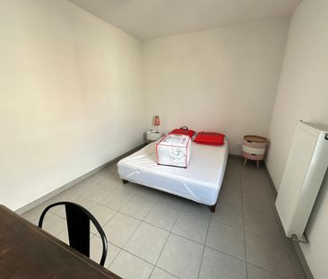 T3 JEAN MACE AVEC 2 GRANDES TERRASSES ET GARAGE DOUBLE ... - Photo 4