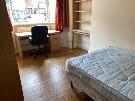 3 bedroom house share to rent - Photo 4