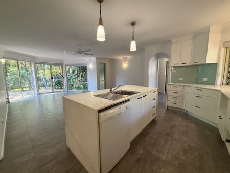 4 Seamist Place, Coffs Harbour - Photo 4