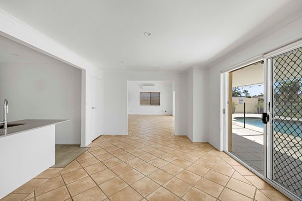 21 Conifer Crescent, Broadbeach Waters QLD 4218 - House For Rent | Domain - Photo 1