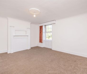 3 bed House To Let - Photo 6