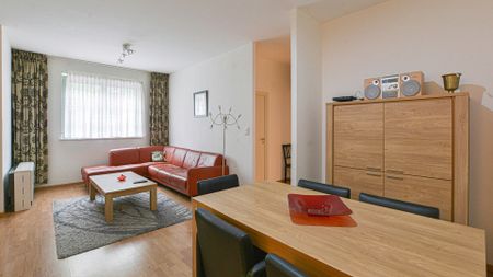 Appartement te huur in Ixelles - Photo 2