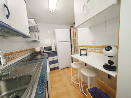 4 room luxury Flat for rent in Fuengirola, Andalusia - Photo 2