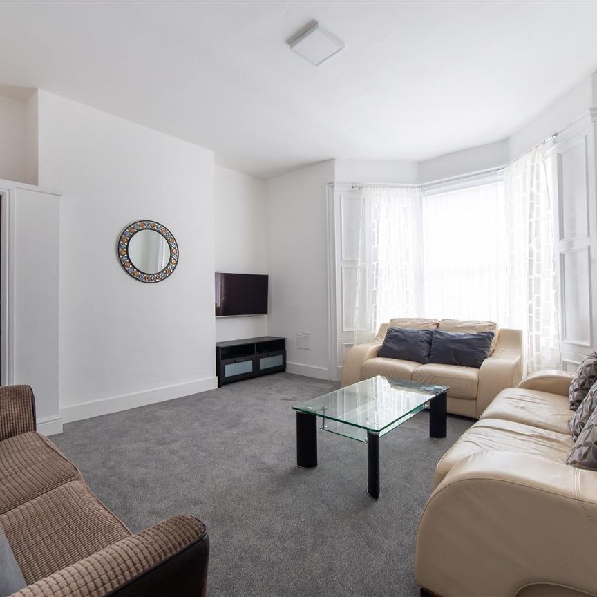 7 bed end of terrace house to rent in Beech Grove Road, Fenham, NE4 - Photo 1