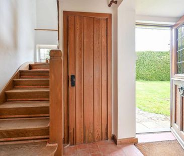 4 bedroom detached house to rent - Photo 2