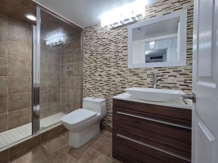 For Lease - 310 Burnhamthorpe Road Unit# 3303, Mississauga, Ontario - Photo 4